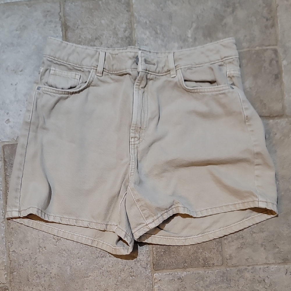 Stylish Beige Women's Shorts